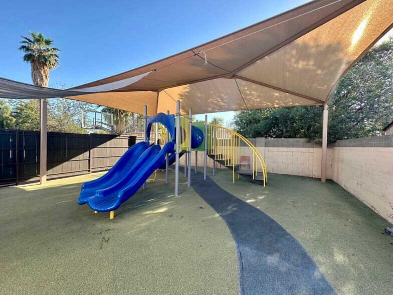 7115 N 55th Ave, Glendale, AZ à vendre - Photo de l’immeuble – Image 2 sur 5