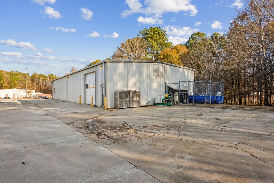 2140 Canton Rd, Marietta, GA à vendre - Photo de l’immeuble – Image 2 sur 5