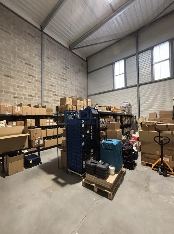 Plus de détails pour Industriel/Logistique à louer