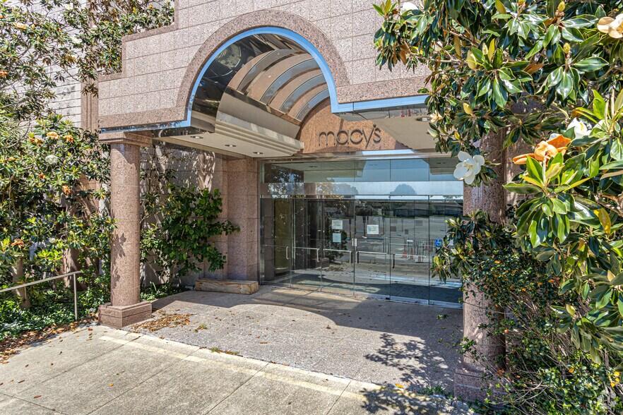 1401 W Esplanade Ave, Kenner, LA à vendre - Photo de l’immeuble – Image 2 sur 6