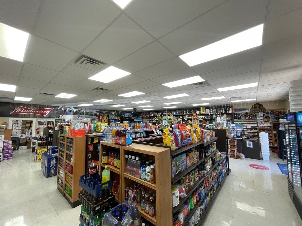 14055 E Highway 88, Lockeford, CA à louer Photo intérieure– Image 1 sur 4