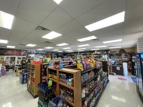 14055 E Highway 88, Lockeford, CA à louer Photo intérieure– Image 1 sur 4