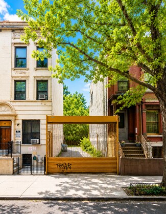 Plus de détails pour 96 Macon St, Brooklyn, NY - Terrain à vendre