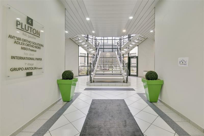 1 Boulevard Des Chênes, Guyancourt à louer - Photo de l’immeuble – Image 3 sur 6