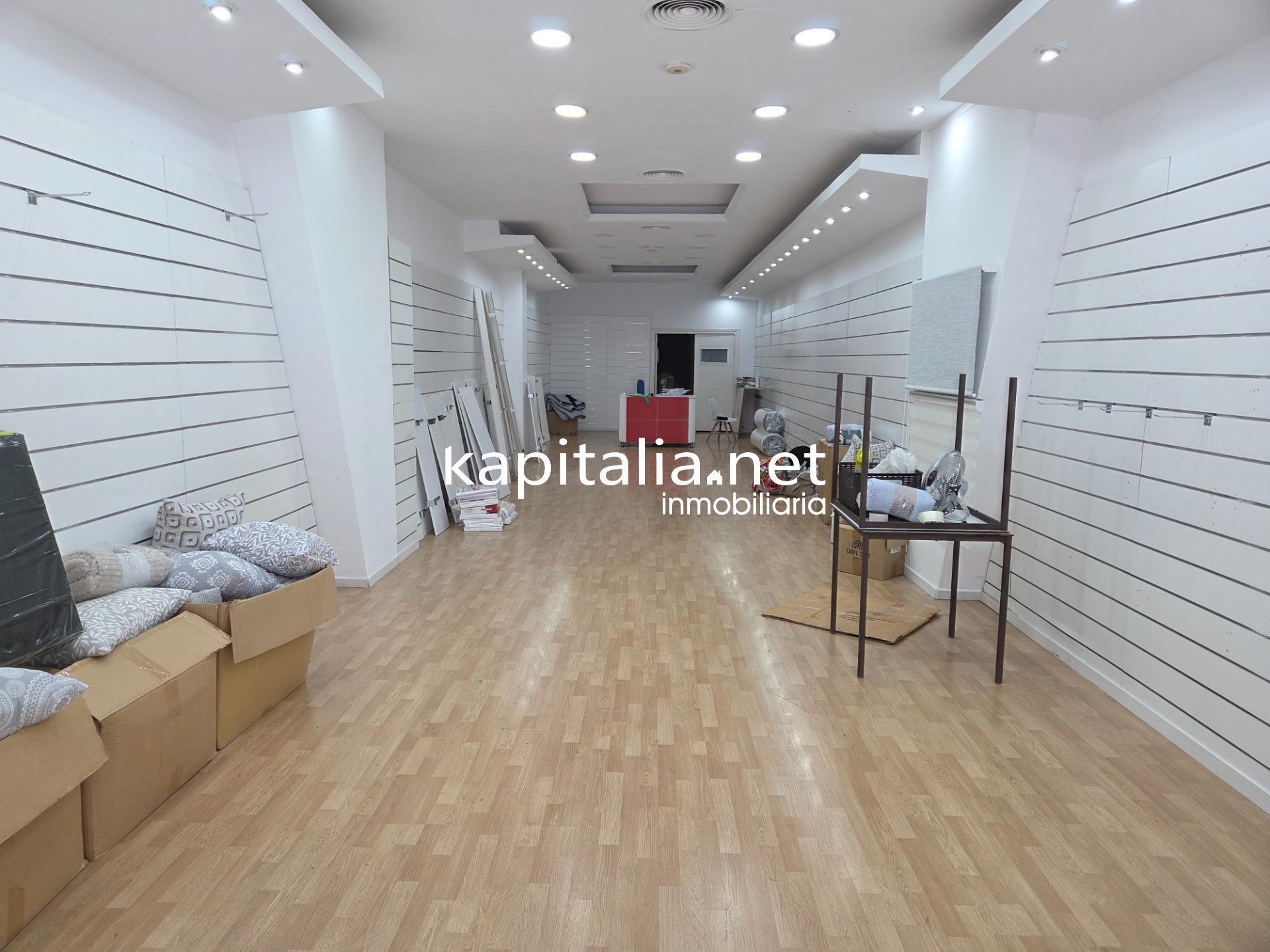 Local commercial dans Ontinyent, Valencia à louer Photo intérieure– Image 1 sur 11