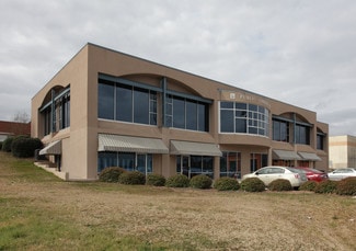 Plus de détails pour 110 Holiday Dr, Macon-Bibb, GA - Bureau à vendre