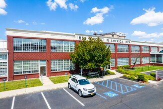 Plus de détails pour 300 American Metro Blvd, Hamilton, NJ - Bureau à louer