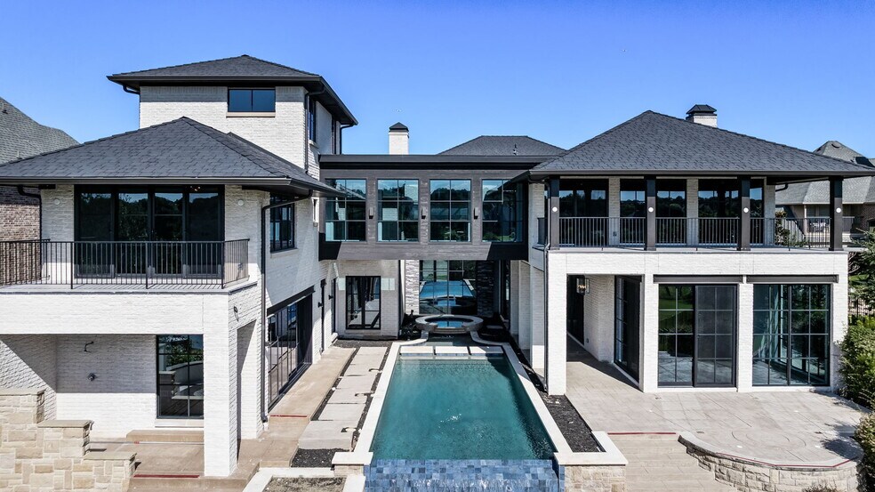3111 Lake Creek Dr, Highland Village, TX à vendre - Photo de l’immeuble – Image 3 sur 27