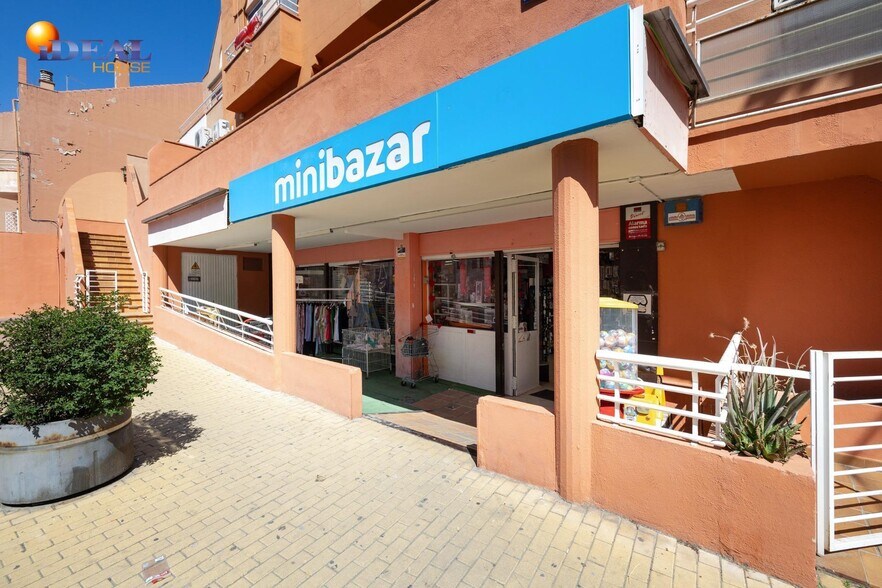 Local commercial dans Peligros, Granada à vendre - Photo de l’immeuble – Image 2 sur 10