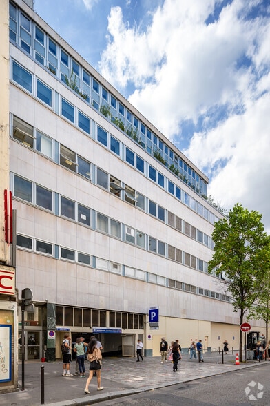 48 Boulevard Haussmann, Paris à louer - Photo de l’immeuble – Image 2 sur 7