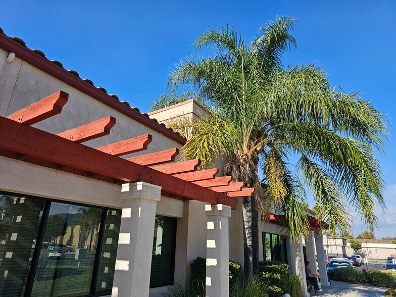 31685 Redhawk Parkway, Temecula, CA à vendre - Photo de l’immeuble – Image 3 sur 8