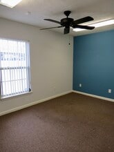 720 Rolling Creek Dr, New Albany, IN à louer Photo intérieure– Image 2 sur 18