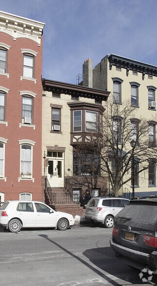 305 Hamilton St, Albany, NY à vendre - Photo principale – Image 1 sur 2