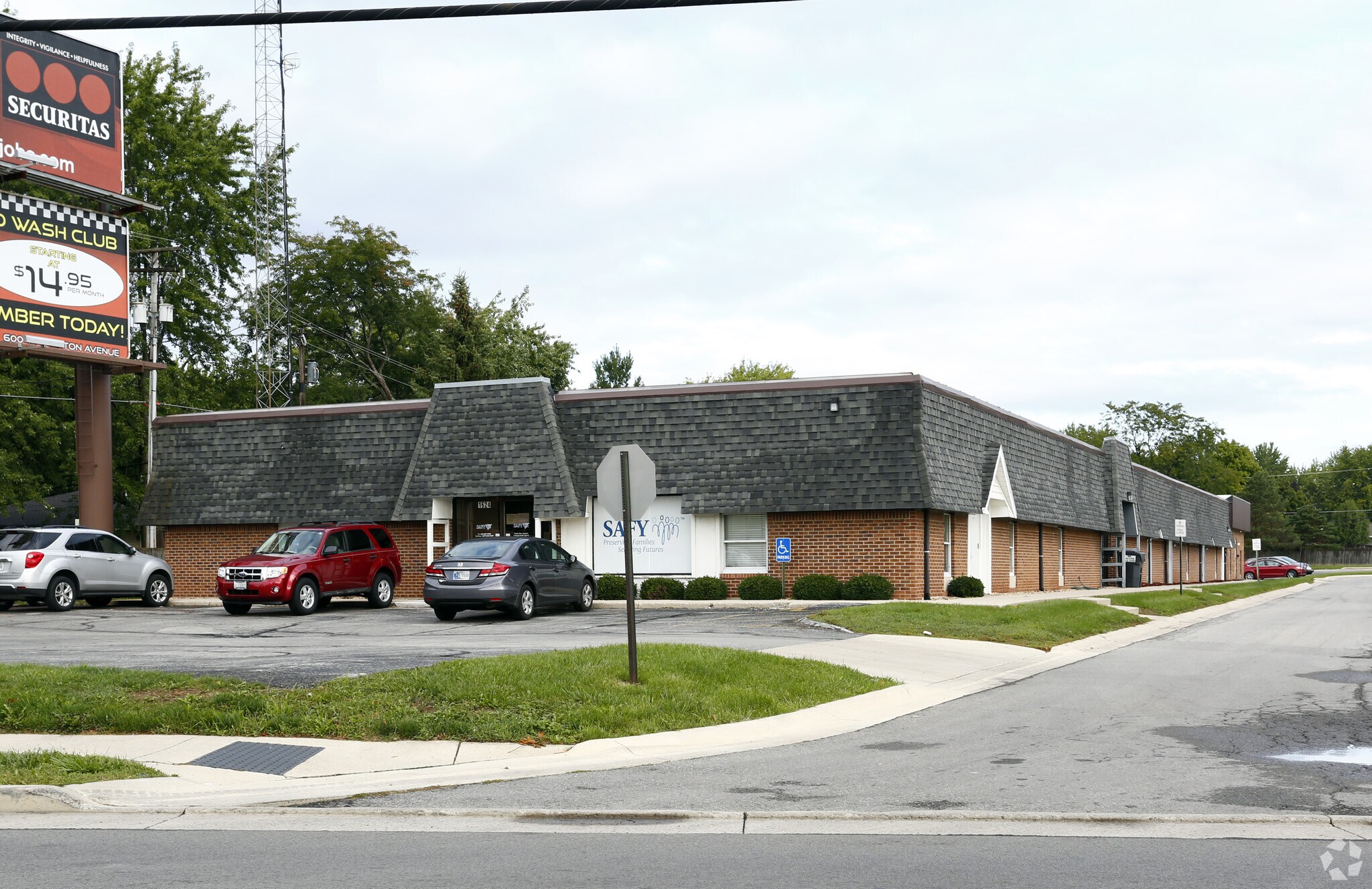 1624 Tiffin Ave, Findlay, OH à louer Photo principale– Image 1 sur 4