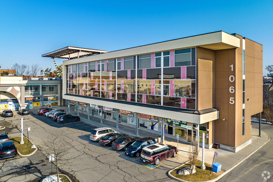 1065 Canadian Pl, Mississauga, ON à louer - Photo principale – Image 1 sur 4