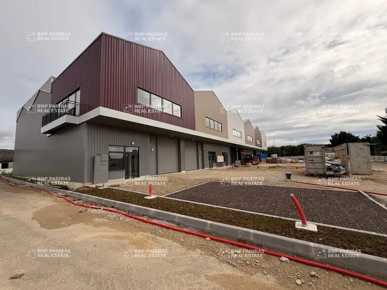 Industriel/Logistique dans Montgeron à vendre - Photo de l’immeuble – Image 1 sur 6