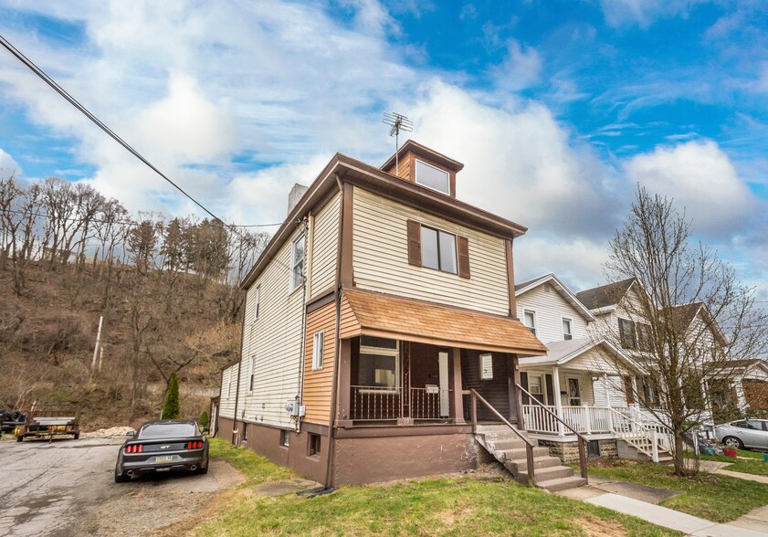 39 Wagner St, Carnegie, PA à vendre - Photo principale – Image 1 sur 1