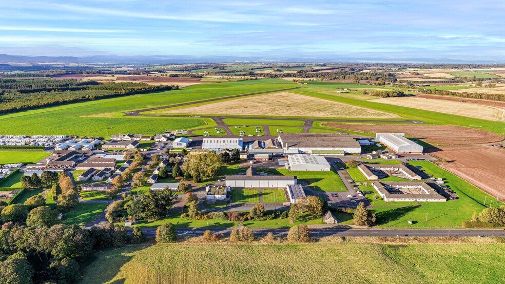 Hangar 4, Scone à louer - Photo de l’immeuble – Image 2 sur 9