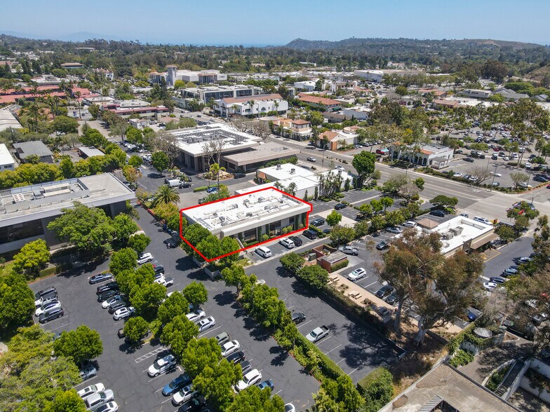3938 State St, Santa Barbara, CA à louer - Photo de l’immeuble – Image 1 sur 6