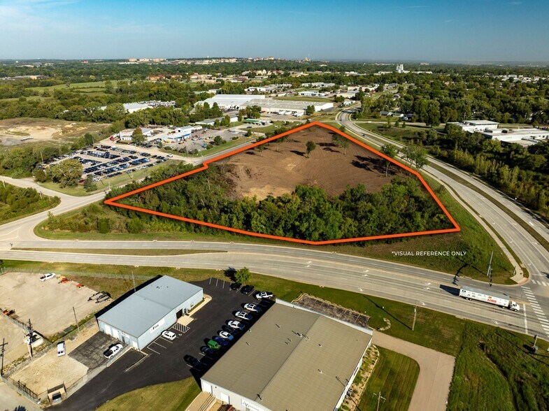 2900 Haskell Lane, Lawrence, KS à vendre - Aérien – Image 1 sur 36