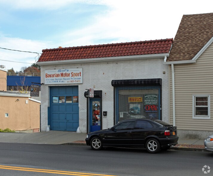 914 Old Nepperhan Ave, Yonkers, NY à vendre - Photo de l’immeuble – Image 2 sur 2