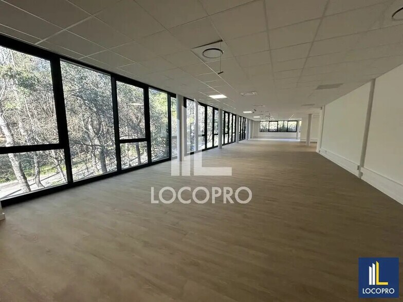 Bureau dans Valbonne à louer - Photo de l’immeuble – Image 3 sur 9