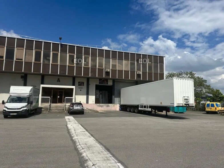 Industriel/Logistique dans Wissous à louer - Photo de l’immeuble – Image 2 sur 8