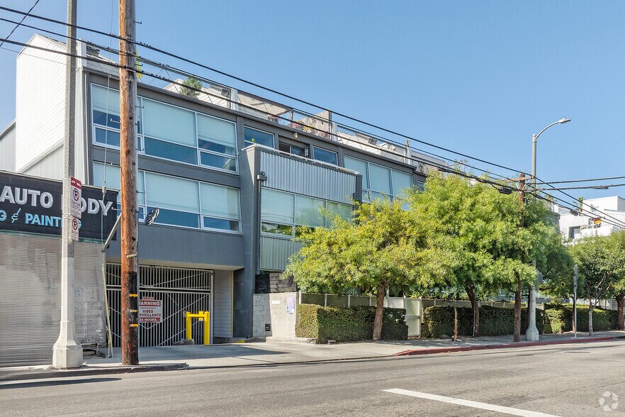 615 Hampton Dr, Venice, CA à vendre - Photo principale – Image 1 sur 6