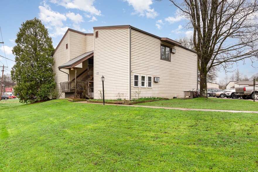 1 Glouster Glen Rd, Glouster, OH à vendre - Photo de l’immeuble – Image 3 sur 7