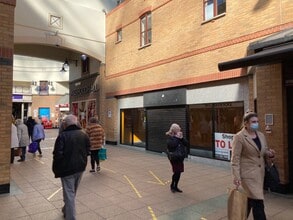 Carlton Ln, Castleford à louer Photo de l’immeuble– Image 1 sur 1