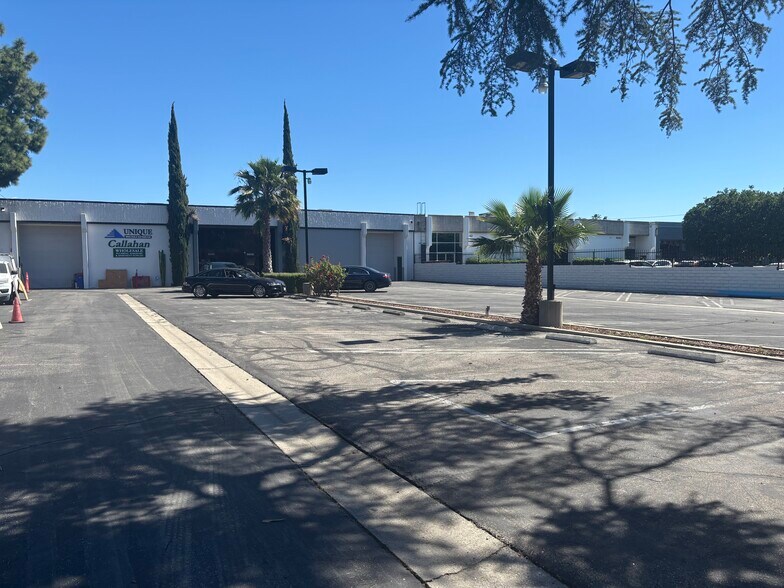 6656 Valjean Ave, Van Nuys, CA à louer - Photo de l’immeuble – Image 1 sur 7