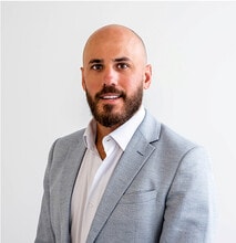 Bradley Carver