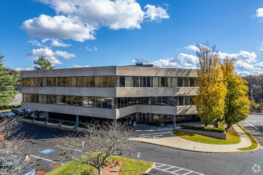 2221 Washington St, Newton, MA à louer - Photo principale – Image 1 sur 5