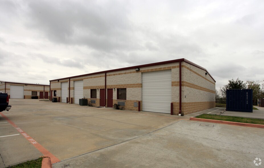 2911 E Broadway, Pearland, TX à louer - Photo principale – Image 1 sur 3