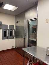 410 W Felicita Ave, Escondido, CA à louer Photo intérieure– Image 1 sur 4