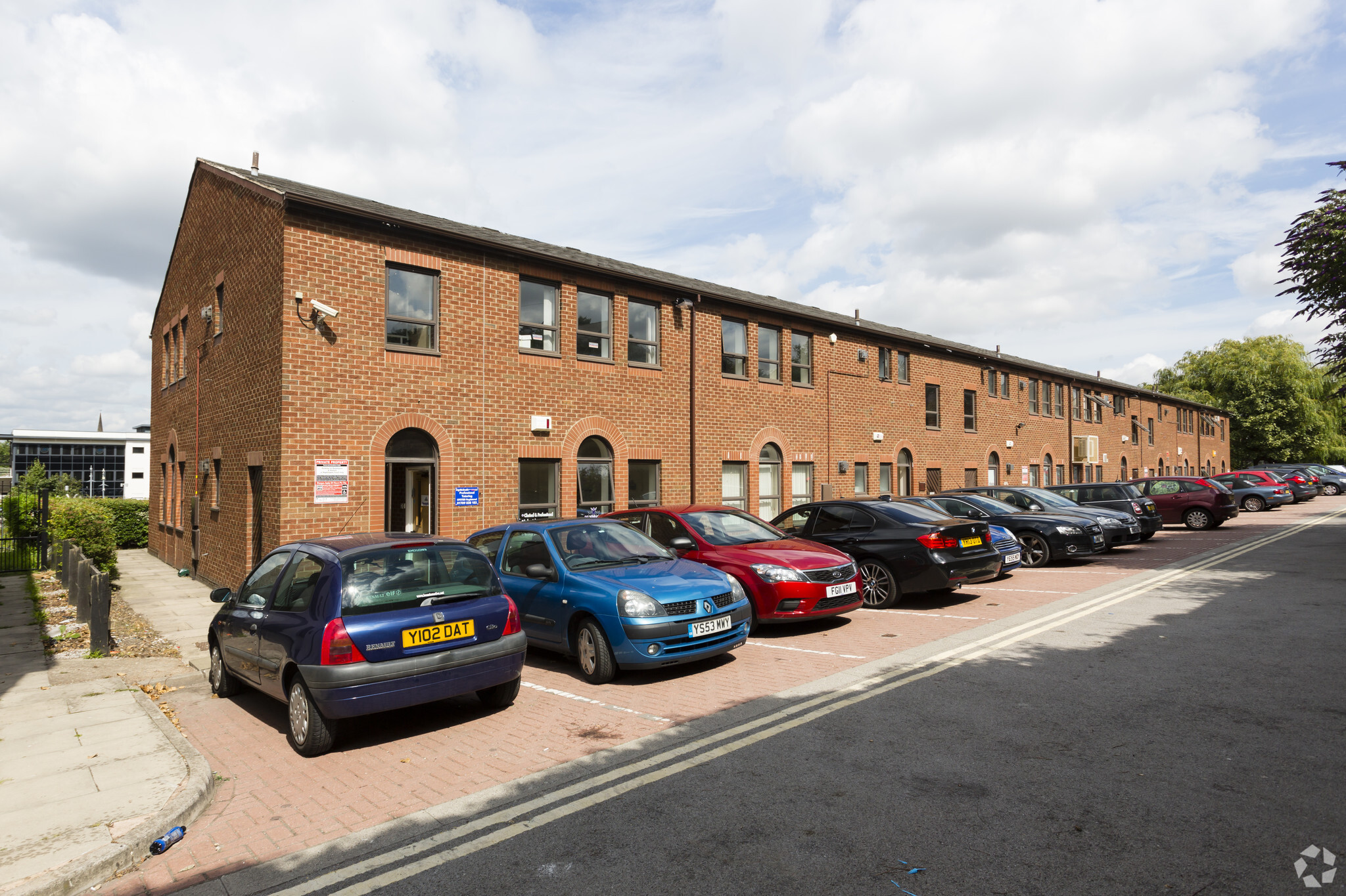 Nightingale Clos, Rotherham à louer Photo principale– Image 1 sur 9