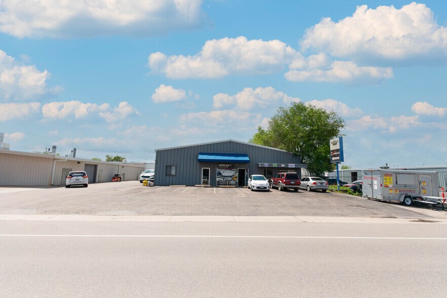 309 S Link Ln, Fort Collins, CO à louer - Photo de l’immeuble – Image 3 sur 44
