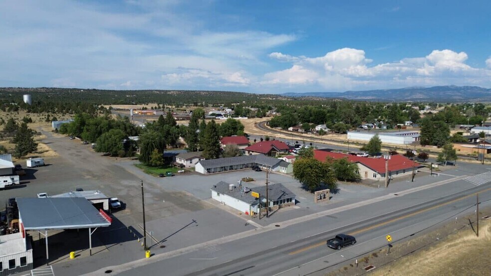 308 W 12th St, Alturas, CA à vendre - Photo de l’immeuble – Image 2 sur 34
