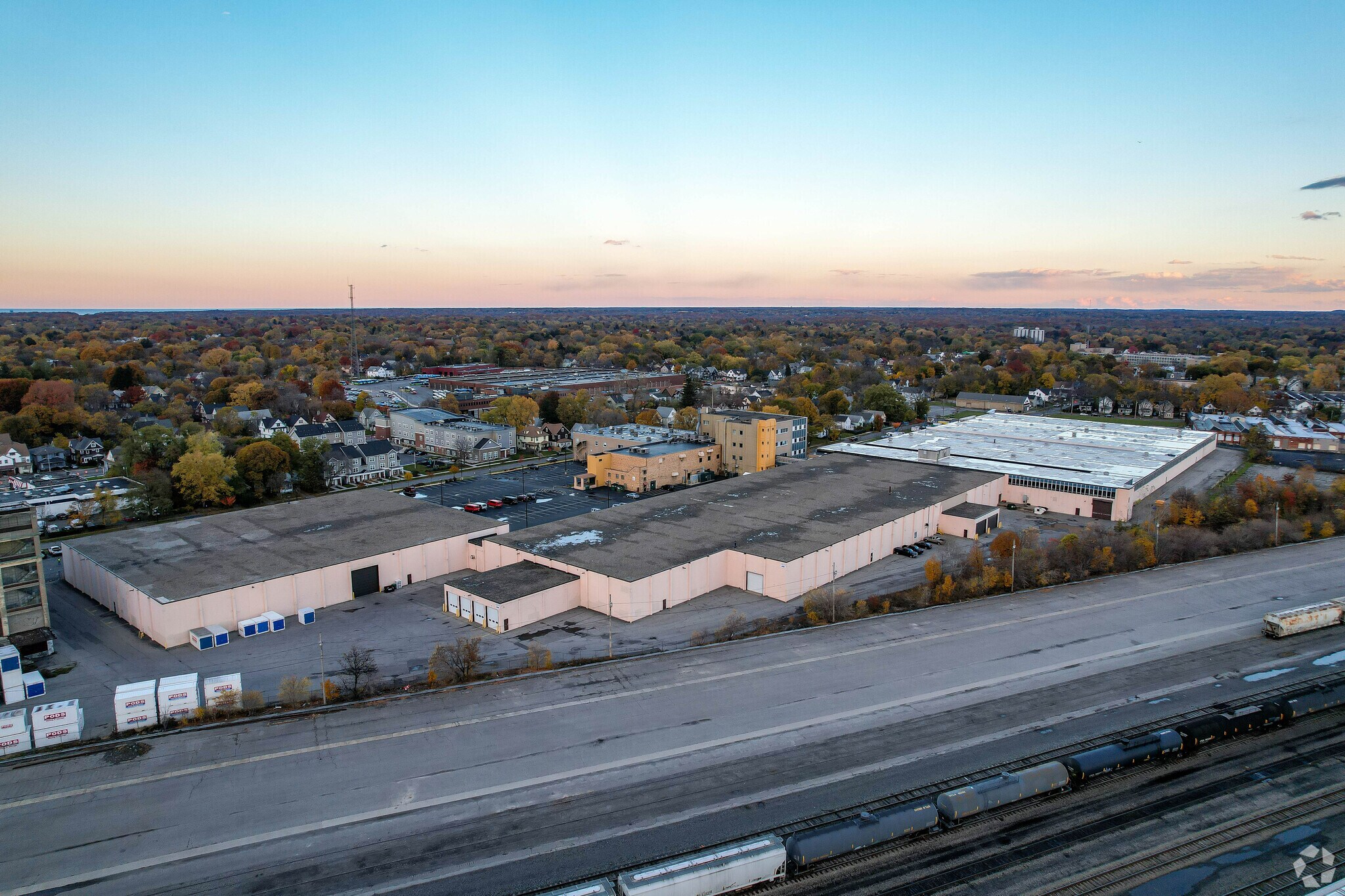 37-39 Breck St, Rochester, NY à louer Photo principale– Image 1 sur 7