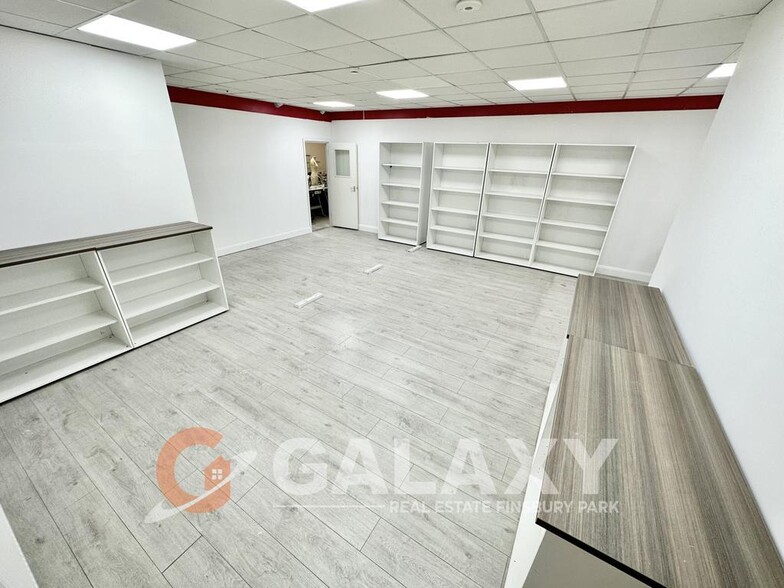 4 Baird Rd, Enfield à louer - Photo de l’immeuble – Image 3 sur 26