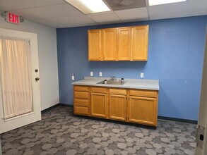 2101 Aurelius Rd, Holt, MI à louer Photo intérieure– Image 1 sur 6