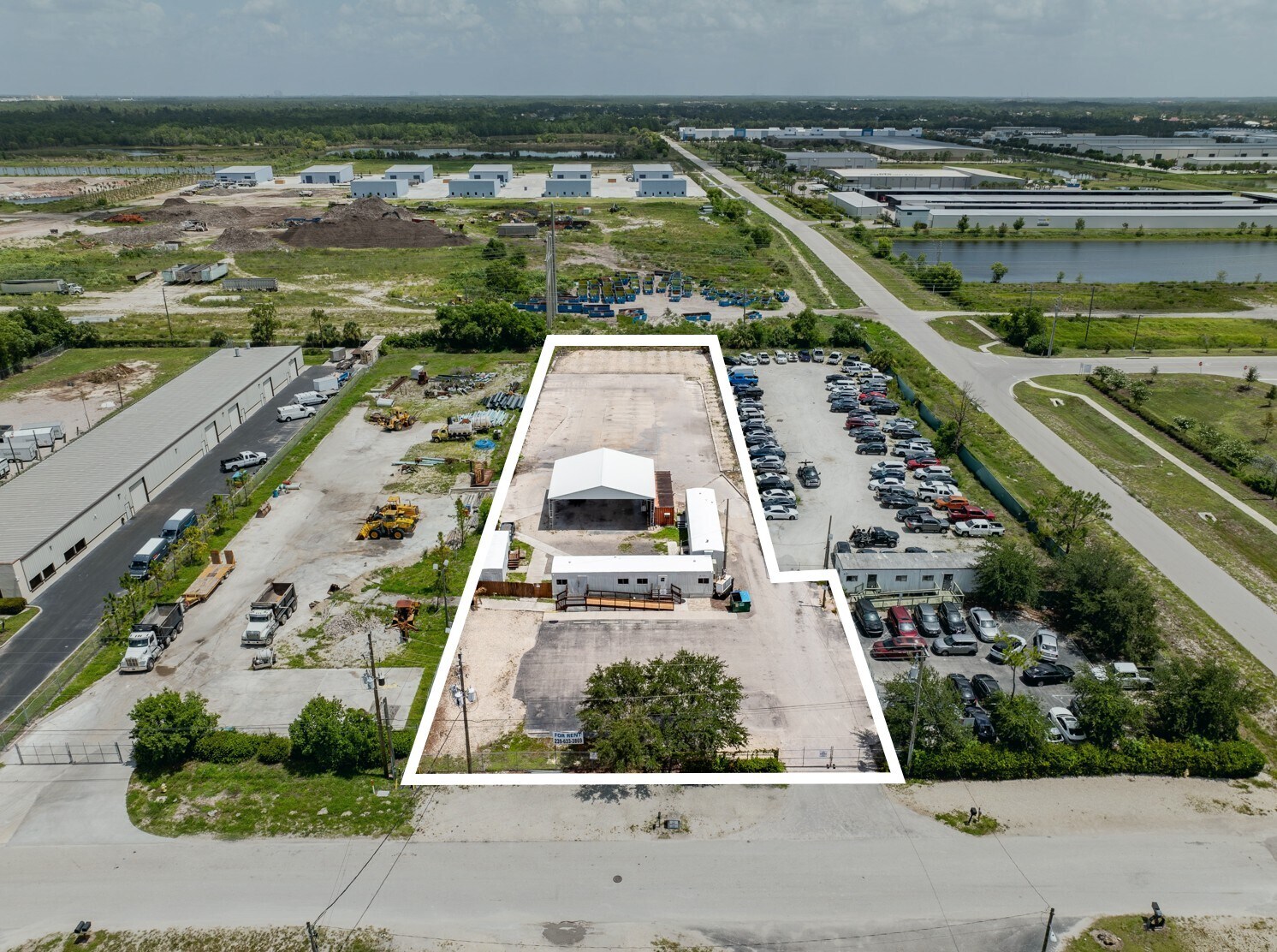 8181 Mainline Pky, Fort Myers, FL à louer Photo de l’immeuble– Image 1 sur 5