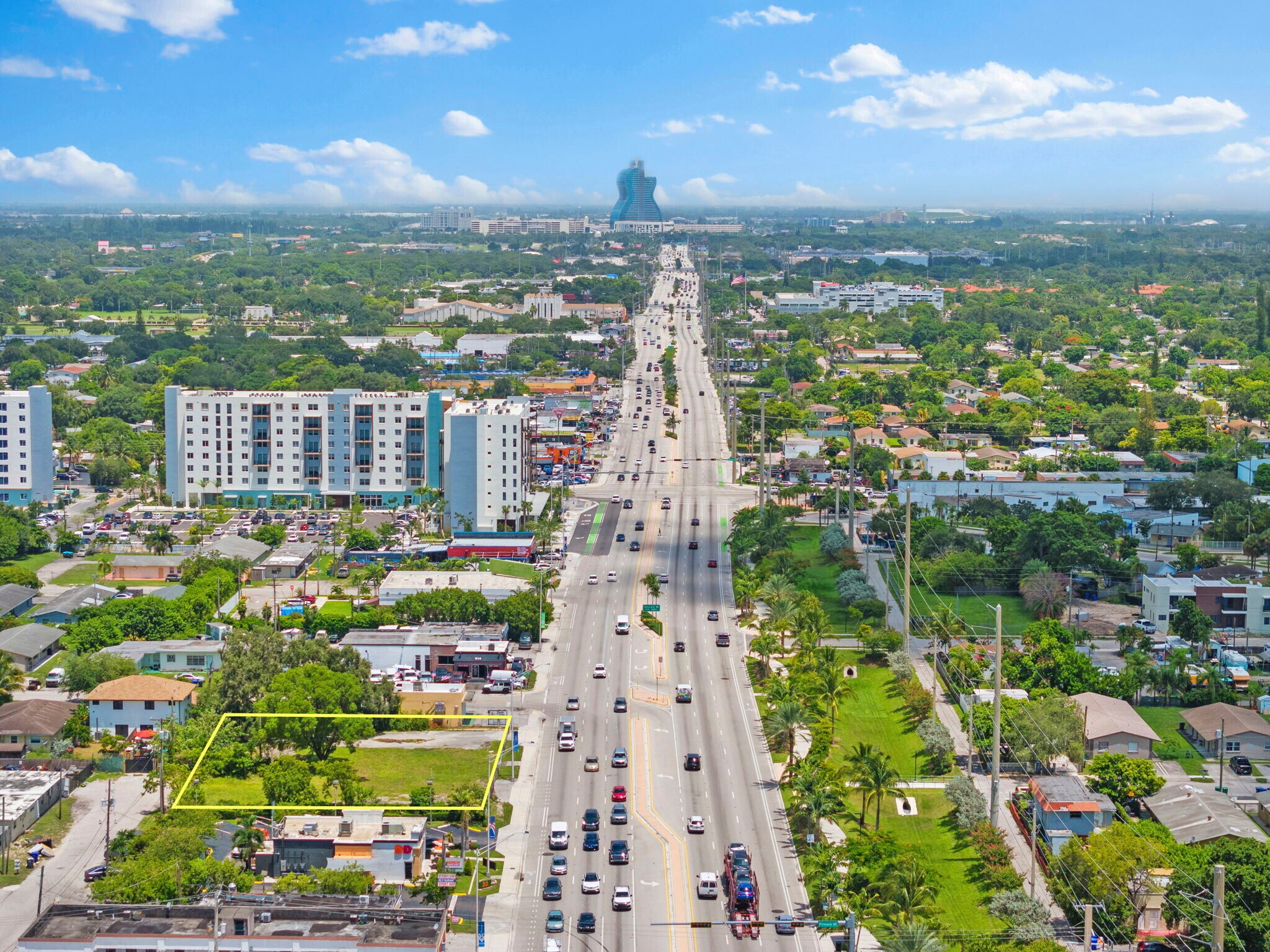 524 N State Road 7, Hollywood, FL à vendre Photo de l’immeuble– Image 1 sur 5