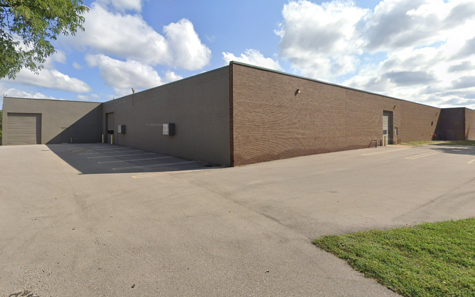 34000 Autry St, Livonia, MI à louer - Photo de l’immeuble – Image 1 sur 2