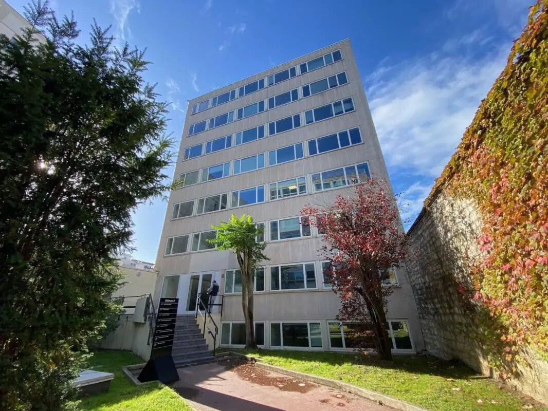 171 Ter Avenue Charles De Gaulle, Neuilly-sur-Seine à louer Photo de l’immeuble– Image 1 sur 11