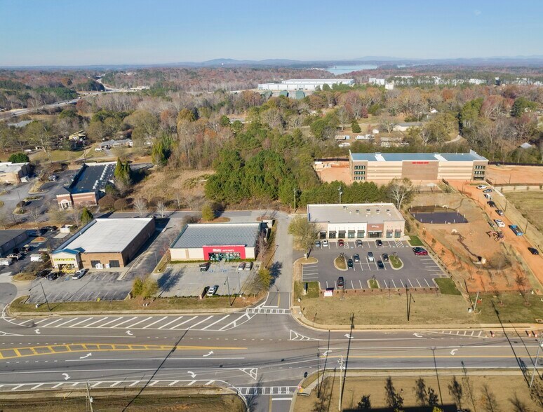 942 Gainesville Hwy, Buford, GA à vendre - Photo de l’immeuble – Image 1 sur 10