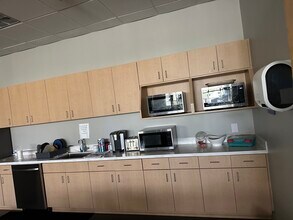 12425 Race Track Rd, Tampa, FL à louer Photo intérieure– Image 2 sur 22