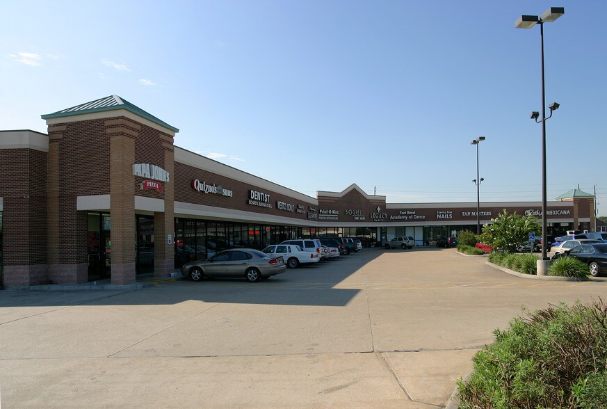 5022 E Hwy 90 A, Sugar Land, TX à louer - Photo de l’immeuble – Image 2 sur 7