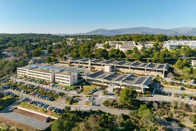 Plus de détails pour 2405 Route Des Dolines, Valbonne - Bureau à louer