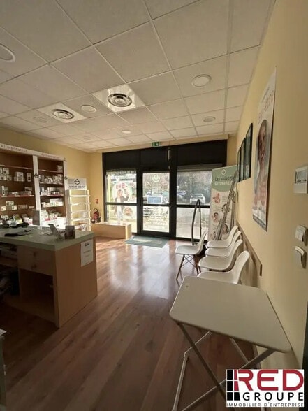 Avenue Du Club Hippique, Aix-en-Provence à louer - Photo de l’immeuble – Image 3 sur 7